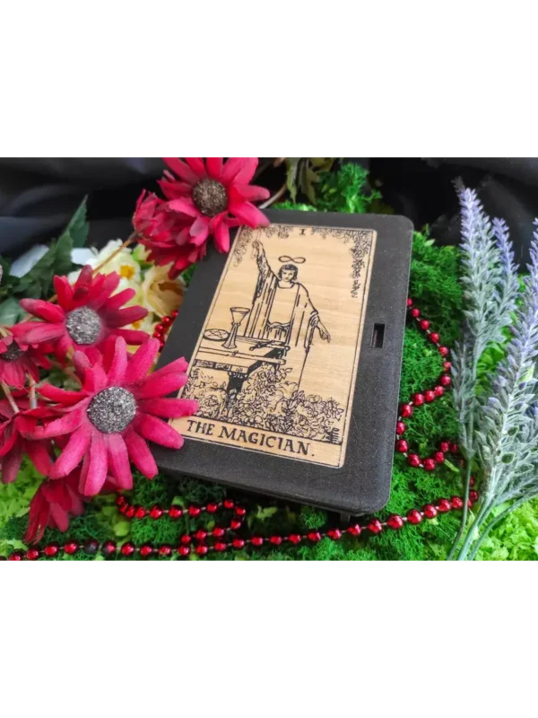 Шкатулка «The Magician» — дерево Шкатулка «The Magician» — дерево