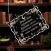 Табличка «Дом охраняют древние силы» — Деревянный ведьмин декор