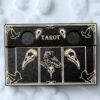 Доска для расклада Таро "Ворон", украшение алтаря, подставка для ведьмы, с держателем для чайных свечей Доска для расклада Таро "Ворон", украшение алтаря, подставка для ведьмы, с держателем для чайных свечей
