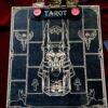 Доска для расклада Таро "Египет" под 17 карт, украшение алтаря, подставка для ведьмы, с держателем для чайных свечей Доска для расклада Таро "Египет" под 17 карт, украшение алтаря, подставка для ведьмы, с держателем для чайных свечей