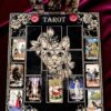 Доска для расклада Таро "Кошки" под 17 карт, украшение алтаря, подставка для ведьмы, с держателем для чайных свечей Доска для расклада Таро "Кошки" под 17 карт, украшение алтаря, подставка для ведьмы, с держателем для чайных свечей