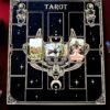 Доска для расклада Таро "Мотылек" под 17 карт, украшение алтаря, подставка для ведьмы, с держателем для чайных свечей Доска для расклада Таро "Мотылек" под 17 карт, украшение алтаря, подставка для ведьмы, с держателем для чайных свечей