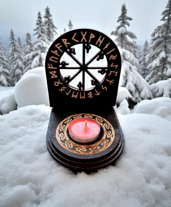 Оберег алтарь со ставом "Ледяной щит", набор рун для ритуалов с местом для свечи и благовоний, разборный Оберег алтарь со ставом "Ледяной щит", набор рун для ритуалов с местом для свечи и благовоний, разборный