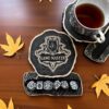 ДнД подставка «Мастер подземелья» — дерево