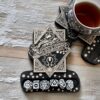 ДнД подставка «Изобретатель» — дерево