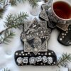 ДнД подставка «Сыщик» — дерево