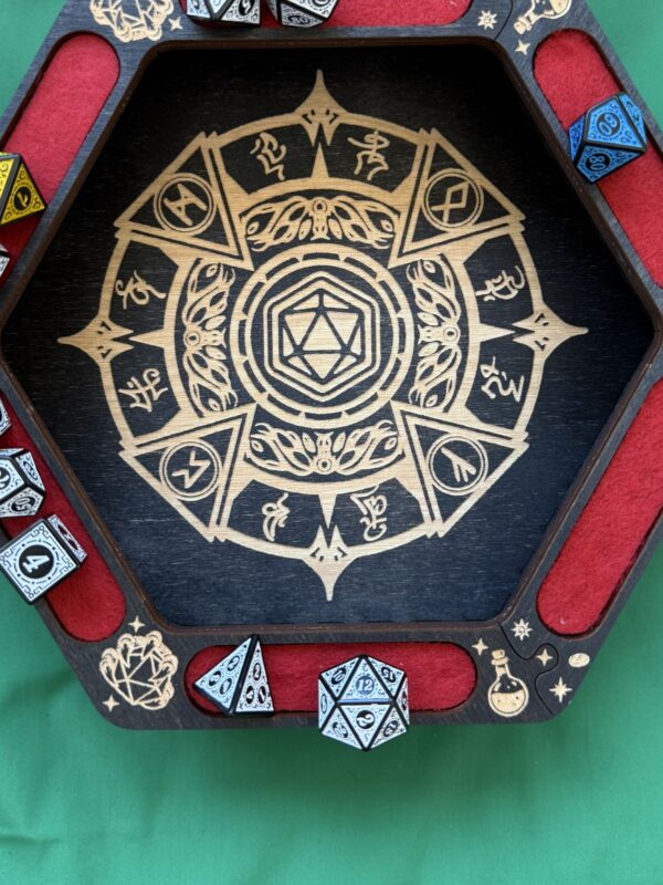 15409649389.jpg Dice Tray с отделениями, деревянный лоток для DnD, D20 в круге